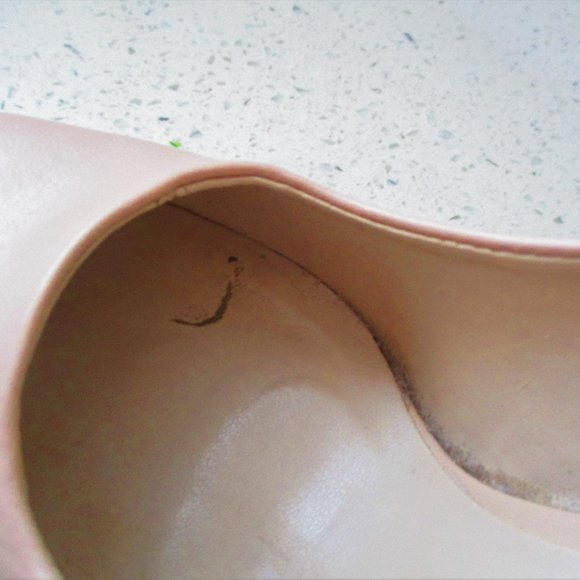 Call It Spring Nude Heels w/ Gold Hardware Sz 7.5 - Picture 7 of 10